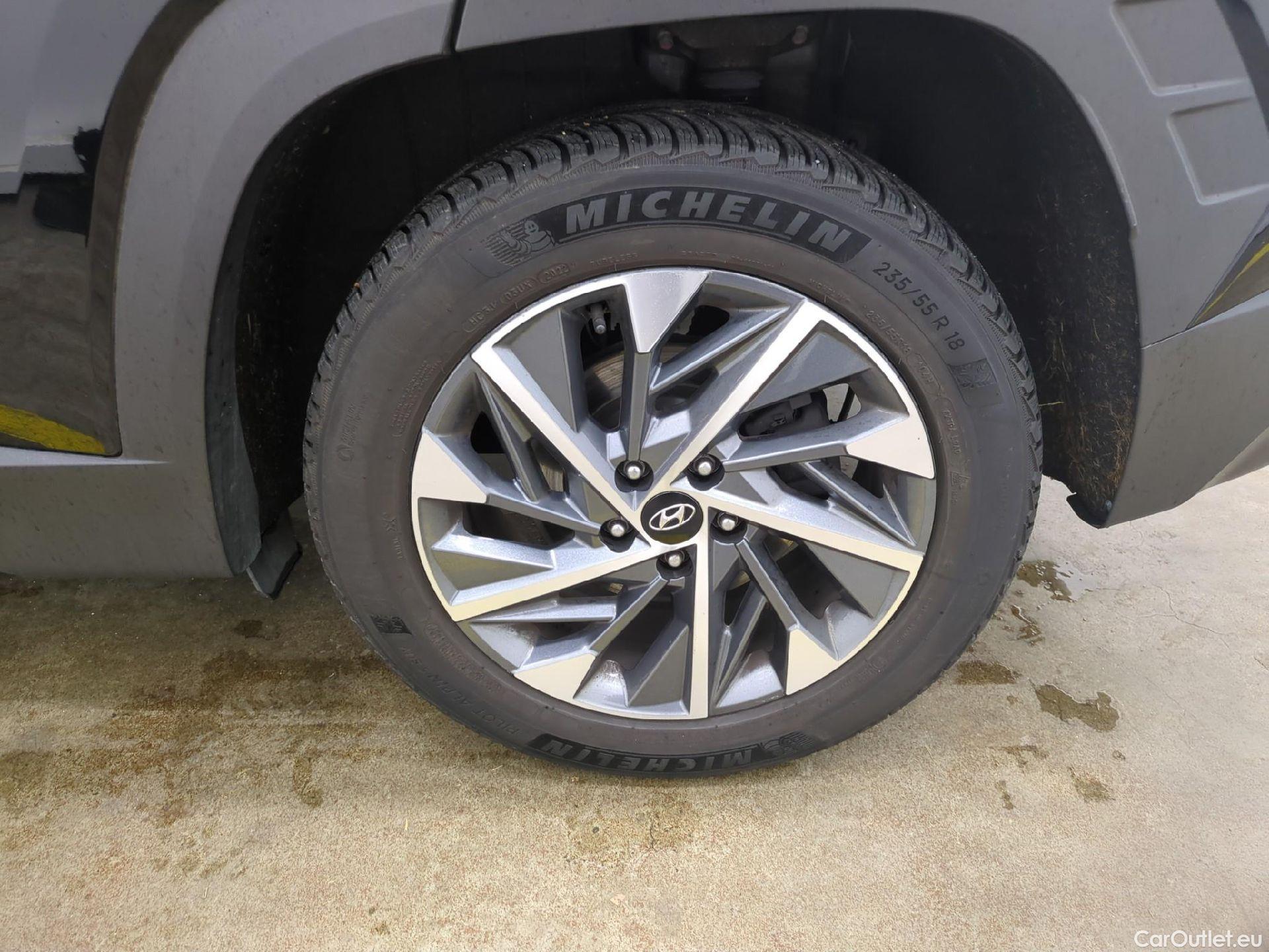  Hyundai  Tucson HYUNDAI  / 2020 / 5P / SUV 1.6 T-GDI 150 DCT-7 HYBRID 48V CREATIVE #2