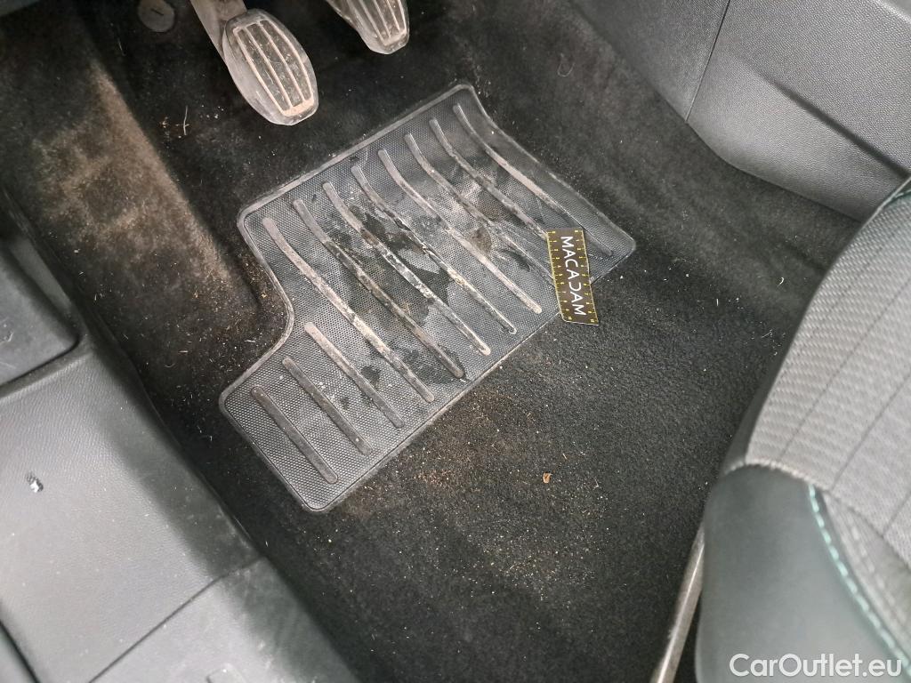  Peugeot  2008  Allure Business 1.5 HDi 110CV BVM6 E6d #6