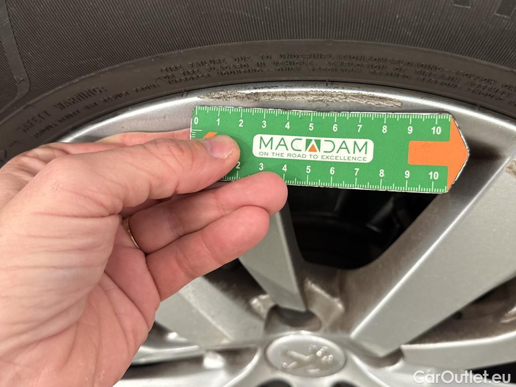  Peugeot  3008  Active Business 1.5 HDi 130CV BVA8 E6d #15