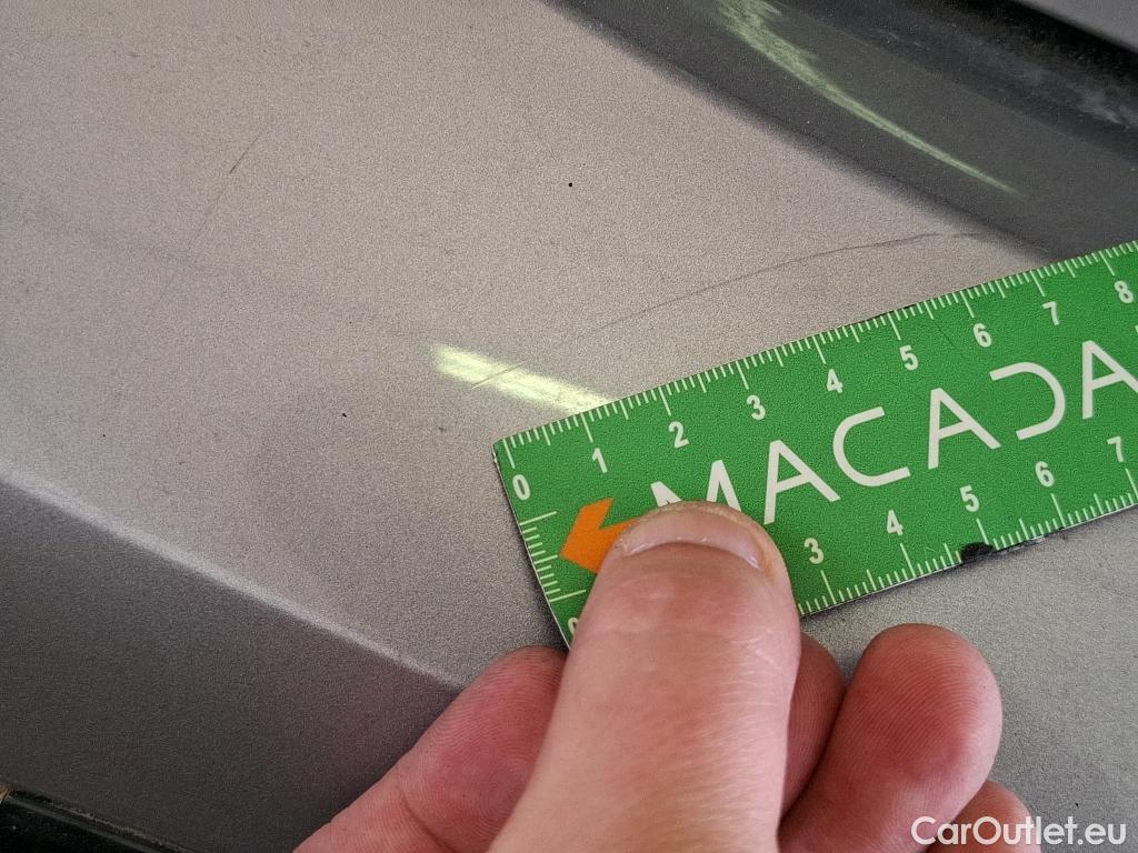  Peugeot  208  Allure Business 1.2 PureTech 100CV BVM6 E6d #47