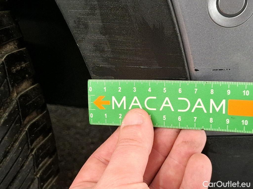  Peugeot  3008  II Allure 1.5 HDi 130CV BVM6 E6d #43