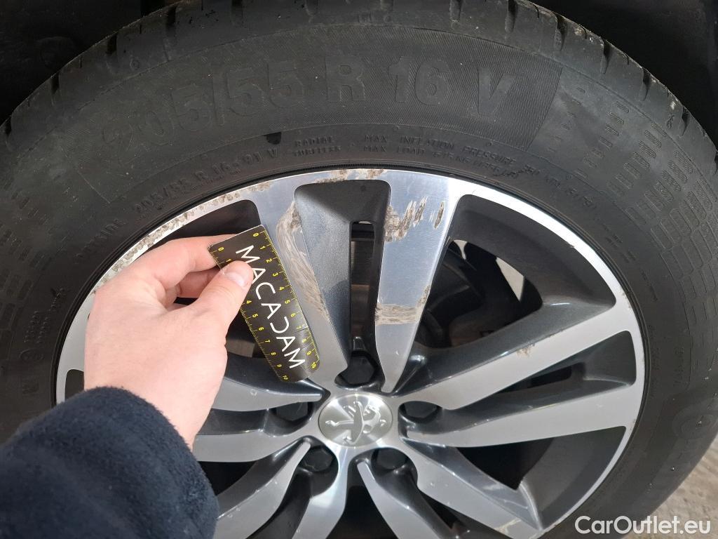  Peugeot  308  Allure 1.5 HDi 130CV BVM6 E6dT #30