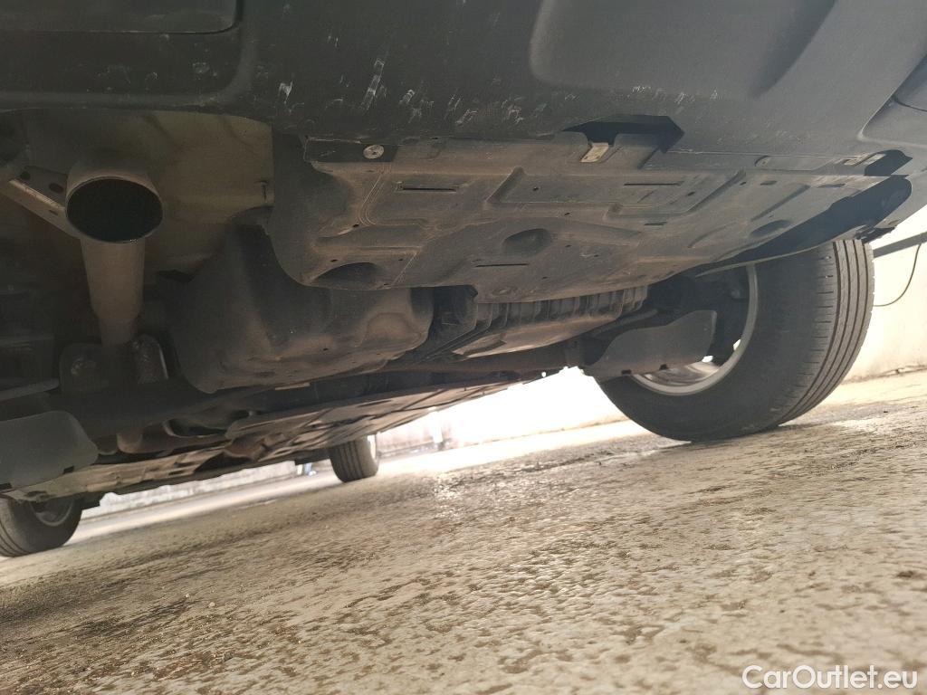  Peugeot  3008  II Active Pack 1.5 HDi 130CV BVA8 E6d #18