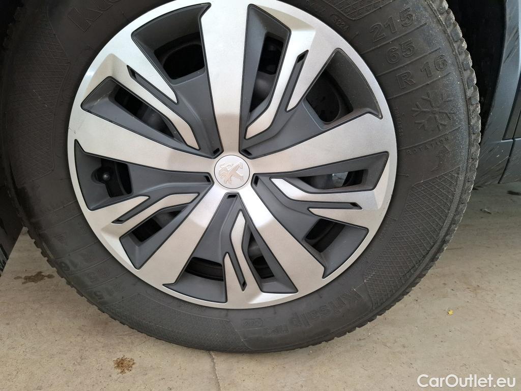  Peugeot  2008  Active Business 1.5 HDi 110CV BVM6 E6d #29