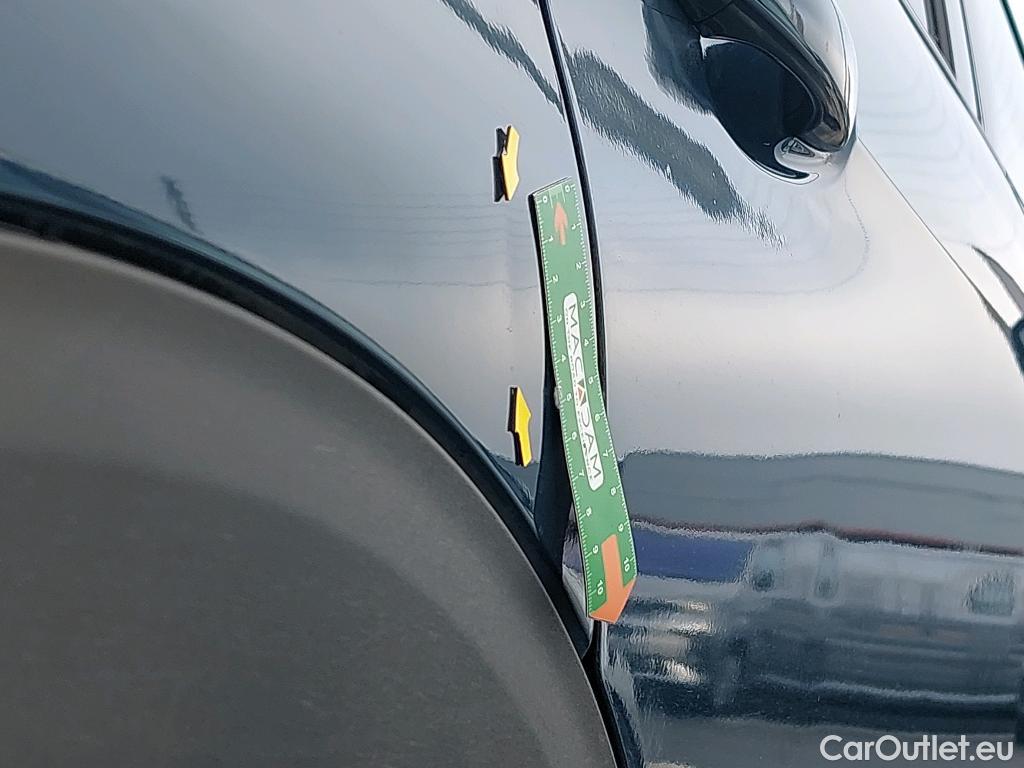  Peugeot  3008  Allure Pack 1.5 HDi 130CV BVM6 E6d #19