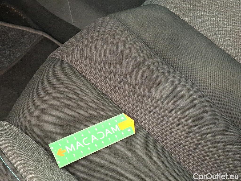  Peugeot  3008  II Active Pack 1.5 HDi 130CV BVA8 E6d #24