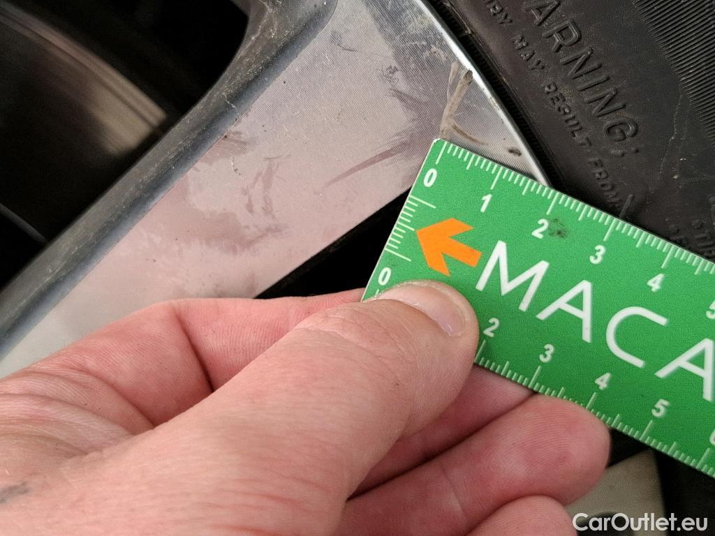  Peugeot  208  Allure Business 1.2 PureTech 100CV BVM6 E6d #117