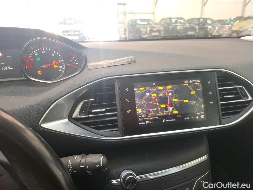  Peugeot  308  Allure 1.5 HDi 130CV BVM6 E6dT #17