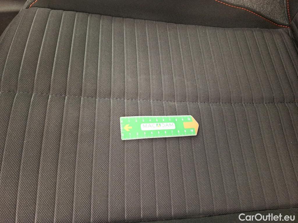  Peugeot  2008  Active Pack 1.5 HDi 110CV BVM6 E6d #9