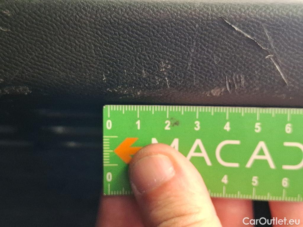  Peugeot  208  Allure Business 1.2 PureTech 100CV BVM6 E6d #79