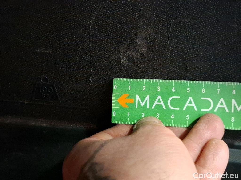  Peugeot  3008  II Allure 1.5 HDi 130CV BVM6 E6d #48