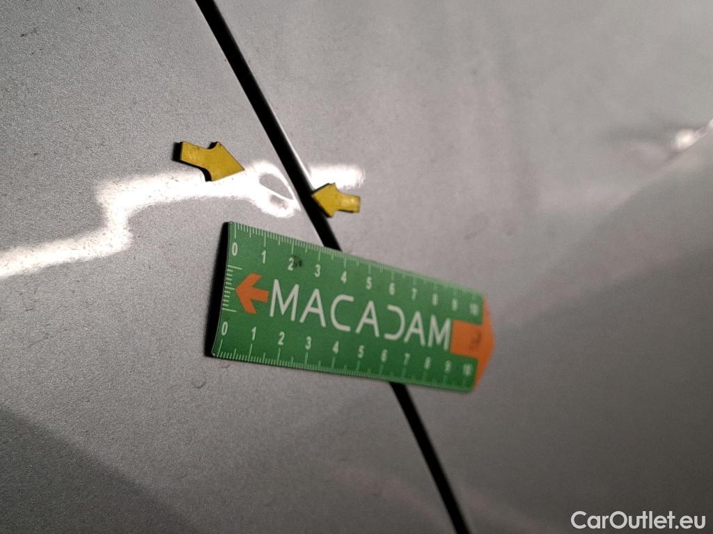  Peugeot  208  Allure Business 1.2 PureTech 100CV BVM6 E6d #106