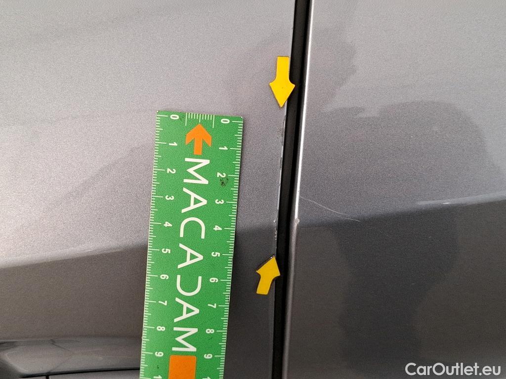  Peugeot  208  Allure Business 1.2 PureTech 100CV BVM6 E6d #39