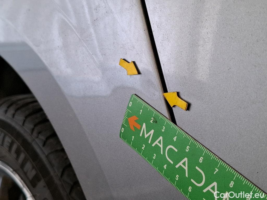  Peugeot  208  Allure Business 1.2 PureTech 100CV BVM6 E6d #108