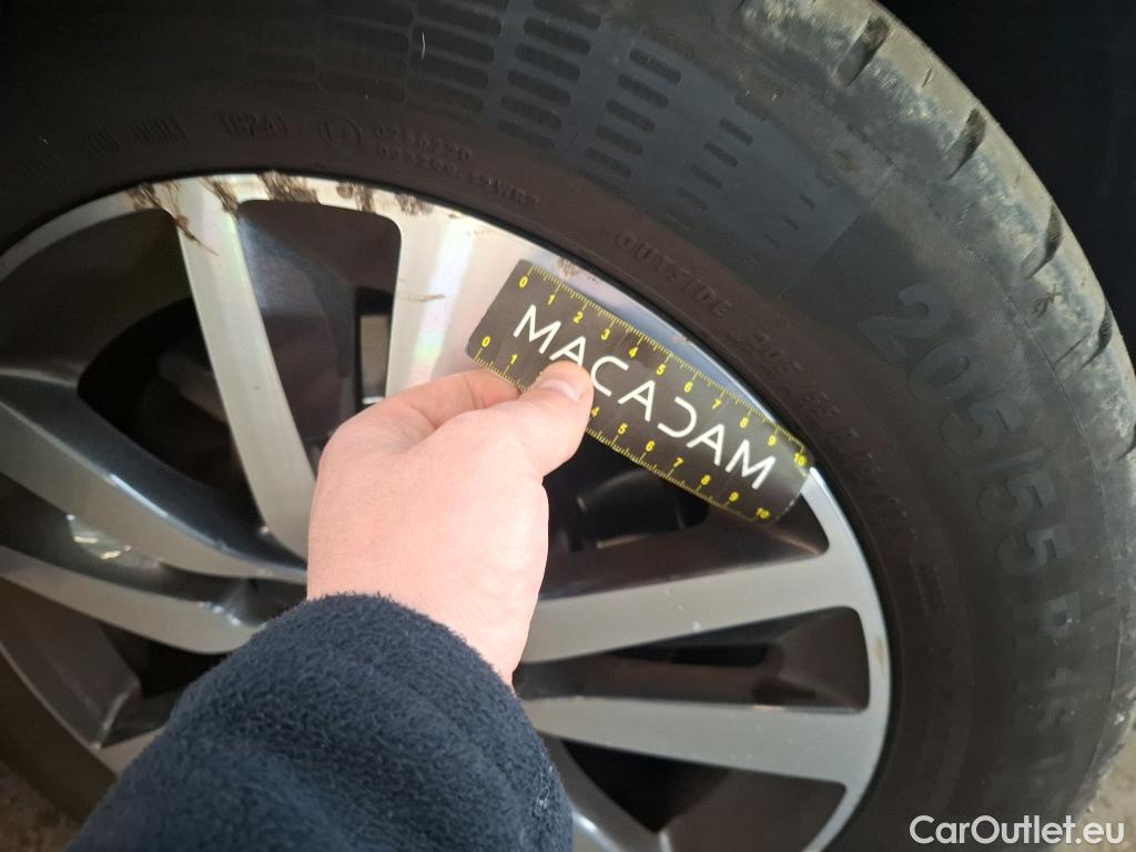  Peugeot  308  Allure 1.5 HDi 130CV BVM6 E6dT #41