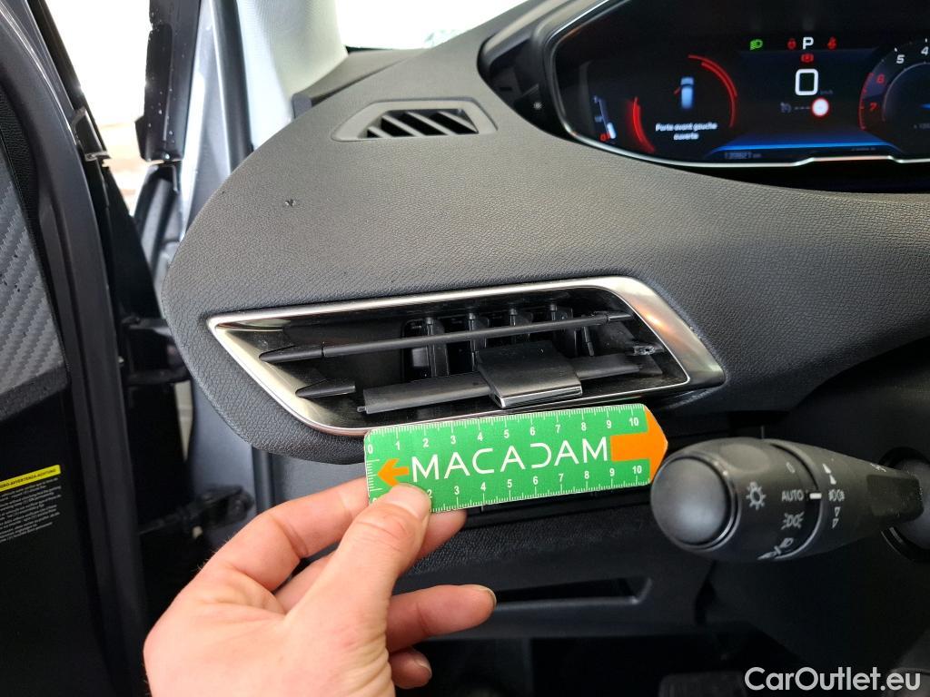  Peugeot  3008  Active Business 1.2 PureTech 130CV BVA8 E6d #1