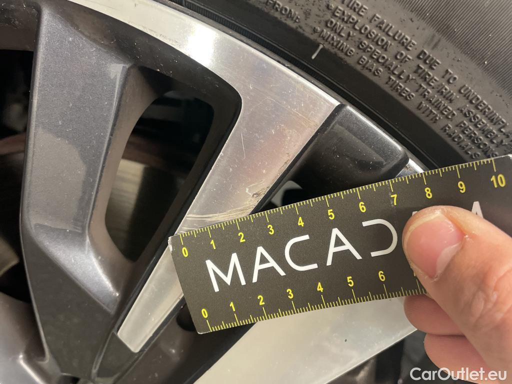  Peugeot  3008  Allure Pack 1.5 HDi 130CV BVA8 E6d #3