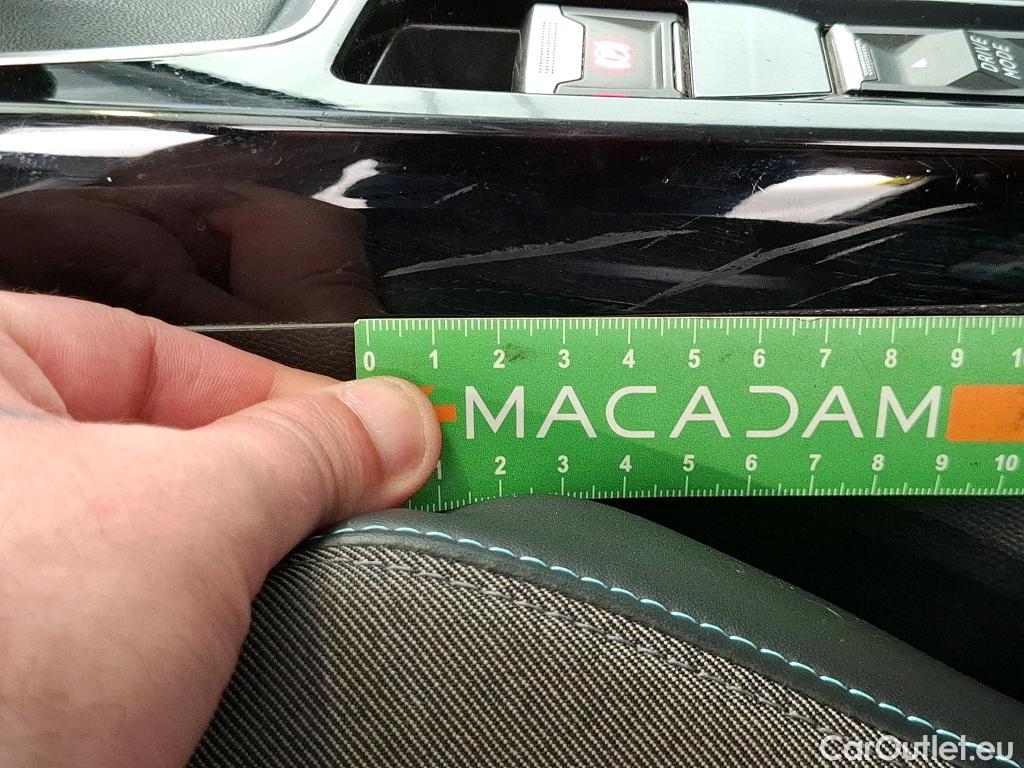  Peugeot  208  Allure Business 1.2 PureTech 100CV BVM6 E6d #68