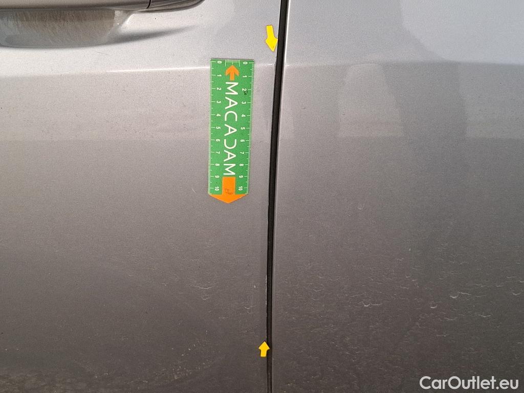  Peugeot  208  Allure Business 1.2 PureTech 100CV BVM6 E6d #38