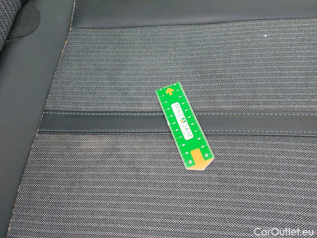  Peugeot  3008  Allure Pack 1.5 HDi 130CV BVM6 E6d #24