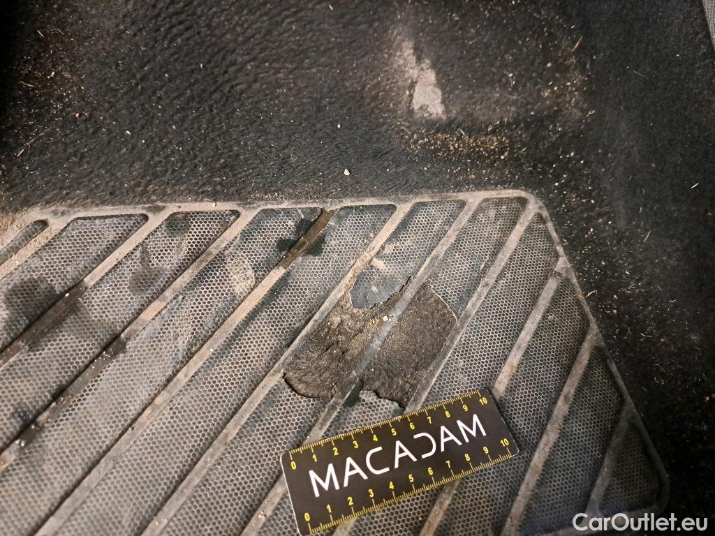  Peugeot  3008  II Active Pack 1.2 PureTech 130CV BVA8 E6d #2