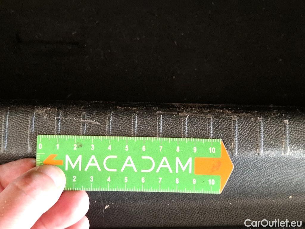  Peugeot  208  Allure Business 1.2 PureTech 100CV BVM6 E6d #122