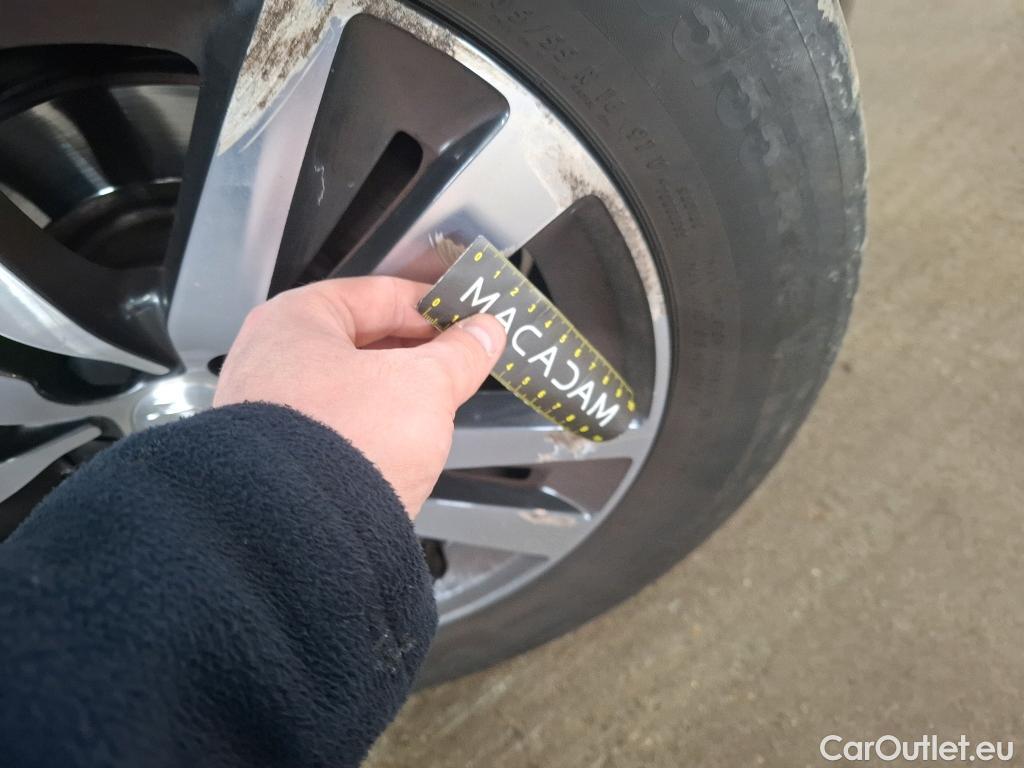  Peugeot  308  Allure 1.5 HDi 130CV BVM6 E6dT #26