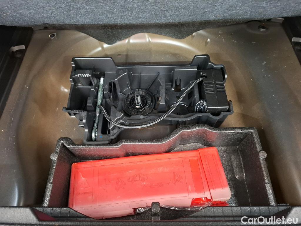  Peugeot  2008  Active Business 1.5 HDi 110CV BVM6 E6d #25