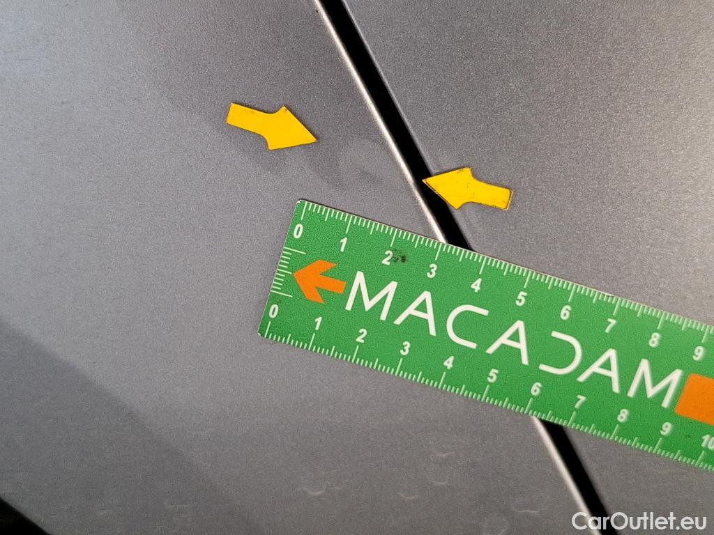  Peugeot  208  Allure Business 1.2 PureTech 100CV BVM6 E6d #107