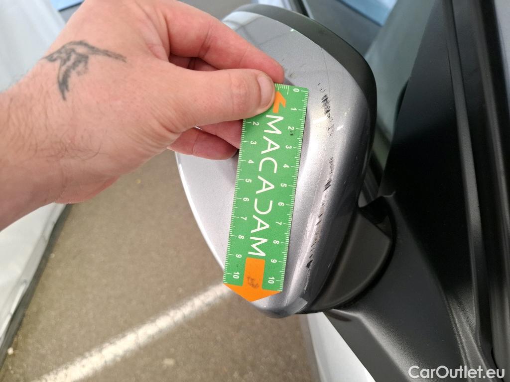  Peugeot  208  Allure Business 1.2 PureTech 100CV BVM6 E6d #100