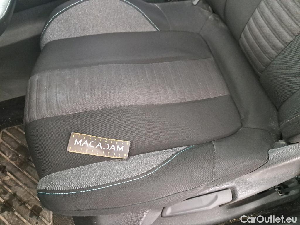  Peugeot  3008  II Active Pack 1.2 PureTech 130CV BVA8 E6d #38