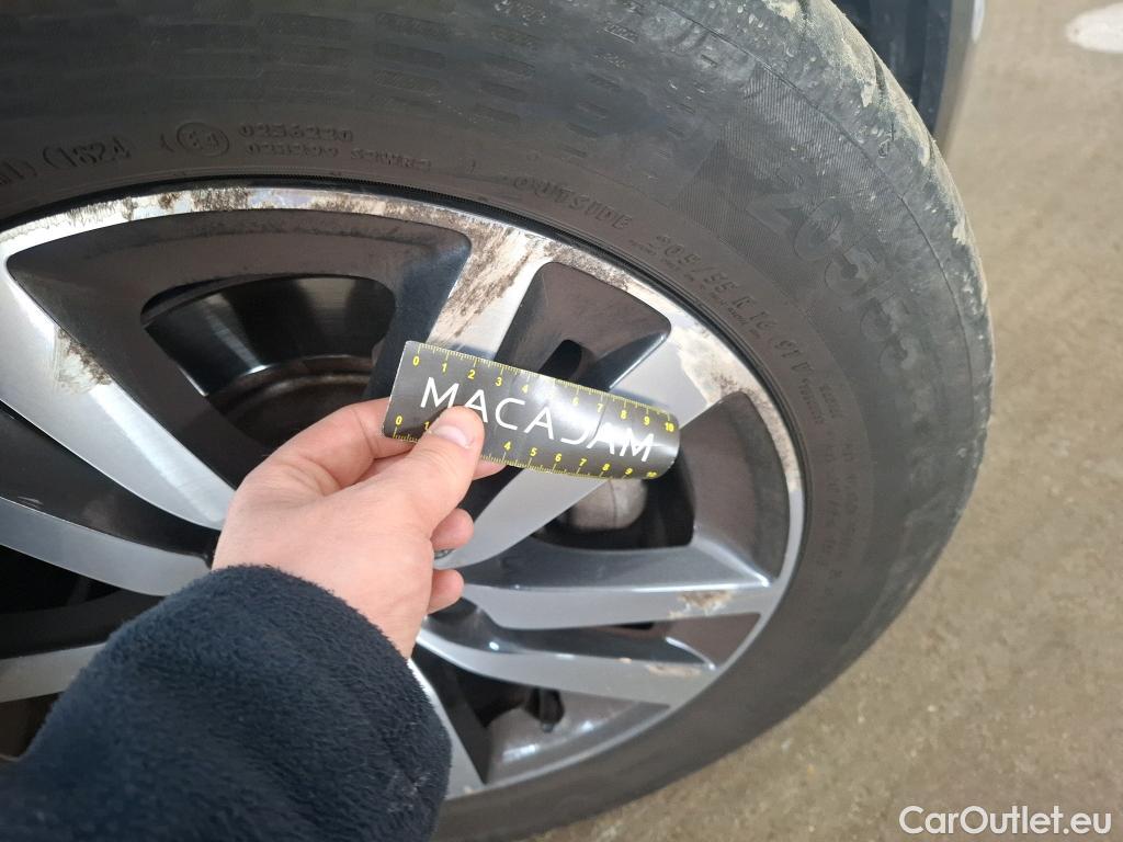  Peugeot  308  Allure 1.5 HDi 130CV BVM6 E6dT #25