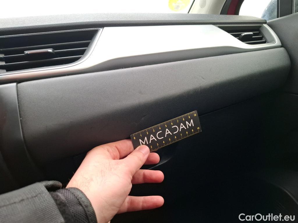  Renault  Captur  II Business 1.5 dCi 115CV BVA7 E6dT #35