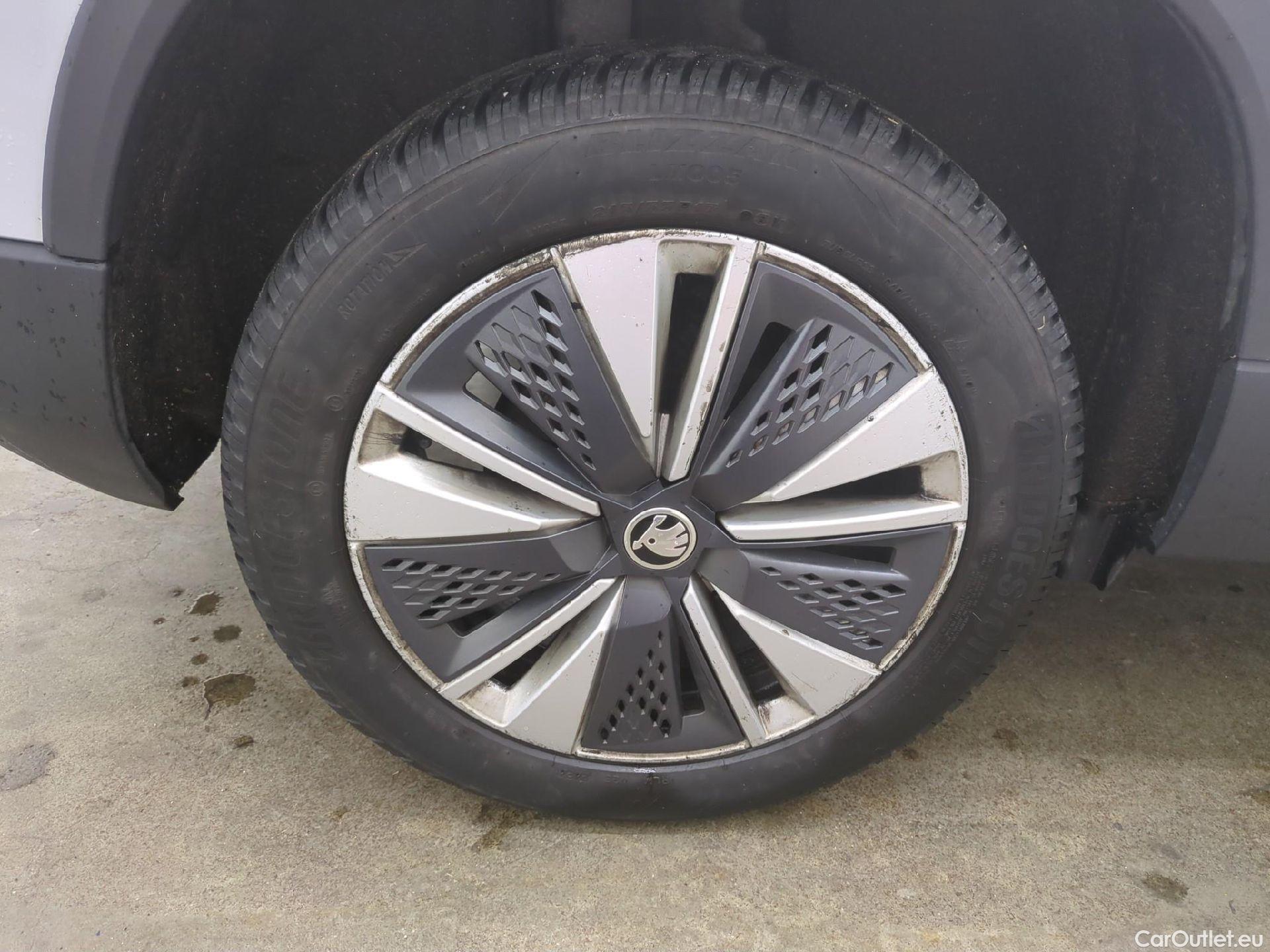  Skoda  Karoq SKODA  / 2022 / 5P / SUV 1.5 TSI 150ch ACT DSG7 Business #3