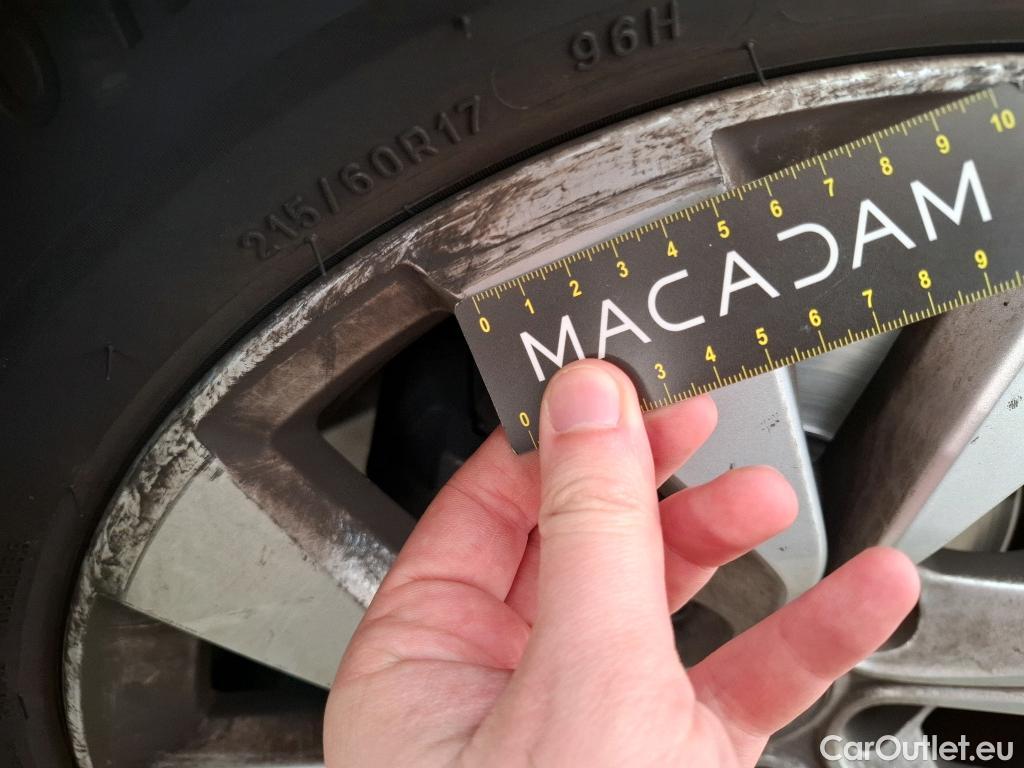  Renault  Captur  II Business 1.5 dCi 115CV BVA7 E6dT #26