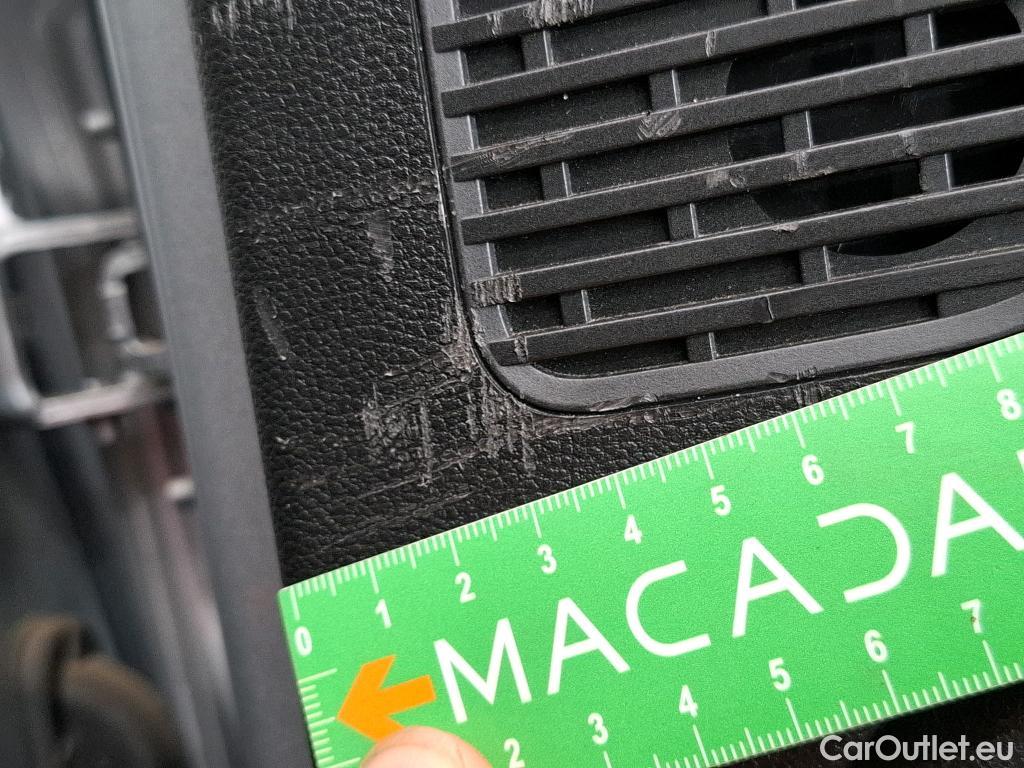  Renault  Captur  II Intens 1.6 E-TECH Hybrid 145CV BVA6 E6d #21