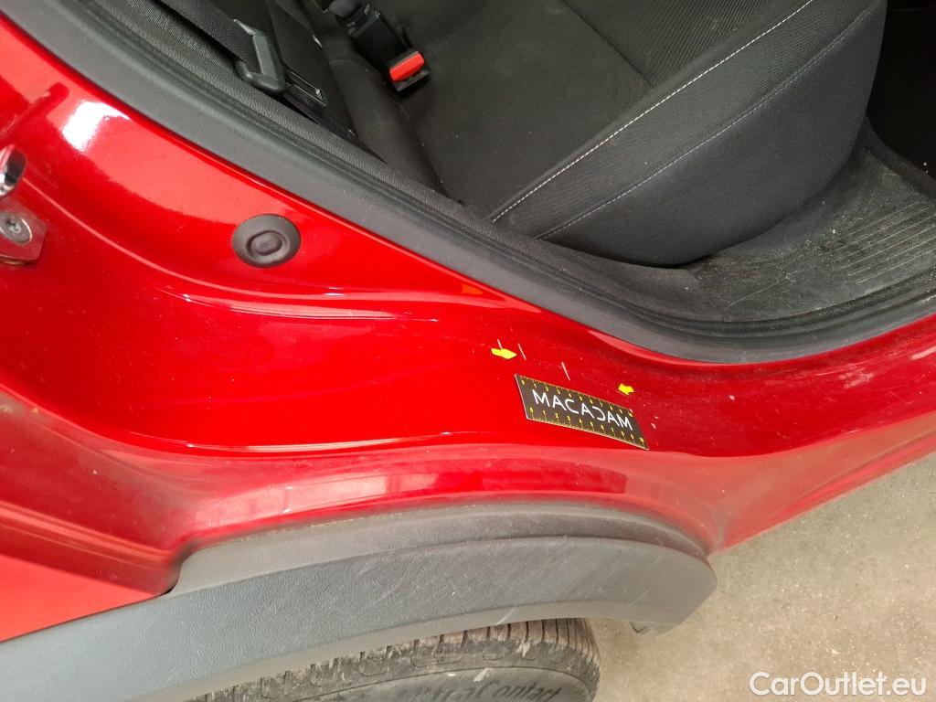  Renault  Captur  II Business 1.5 dCi 115CV BVA7 E6dT #17