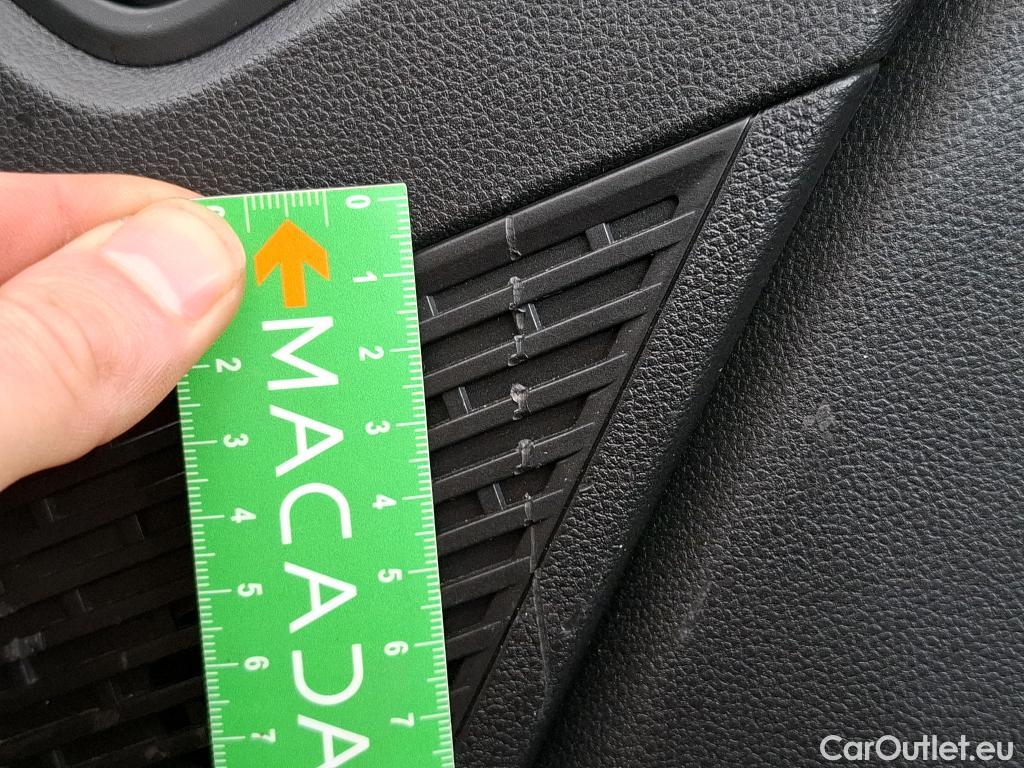  Renault  Captur  II Intens 1.6 E-TECH Hybrid 145CV BVA6 E6d #22