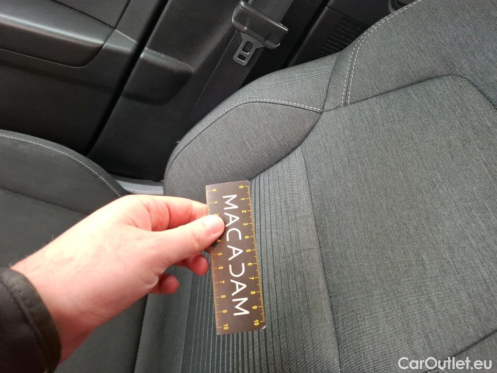  Renault  Captur  II Business 1.5 dCi 115CV BVA7 E6dT #42