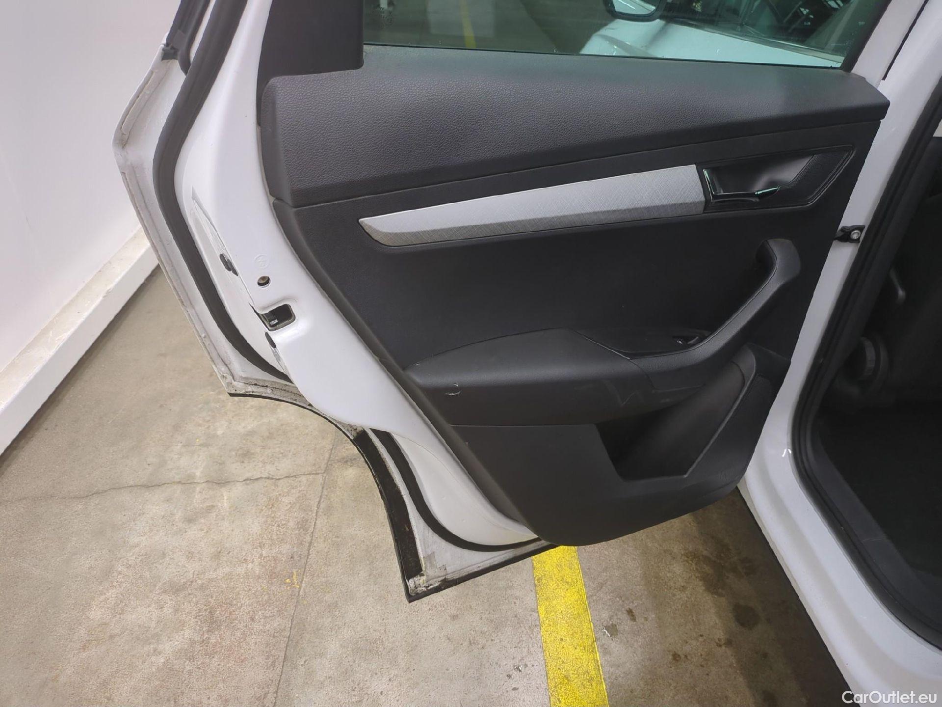  Skoda  Karoq SKODA  / 2022 / 5P / SUV 1.5 TSI 150ch ACT DSG7 Business #8