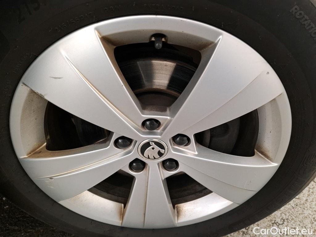  Skoda  Superb  Break Business 2.0 TDI 150CV BVA7 E6d #24