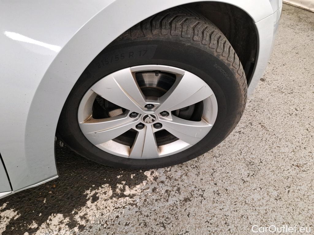  Skoda  Superb  Break Business 2.0 TDI 150CV BVA7 E6d #23