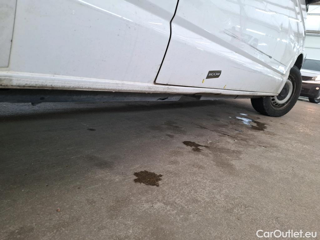  Volkswagen  Transporter VOLKSWAGEN  VU 4p Fourgon 2.0 TDi 110 L2H1 Busi Line Plu #38