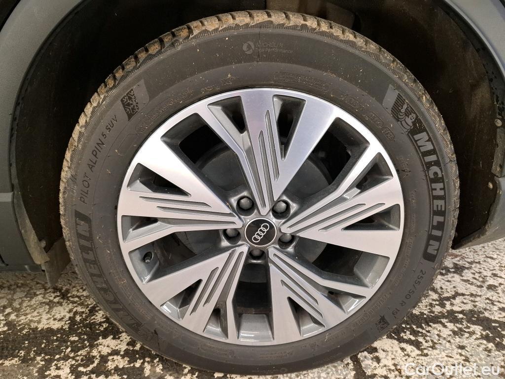  Audi  Q4 E-Tron  45 e-tron Executive quattro 82kWh BVA #1