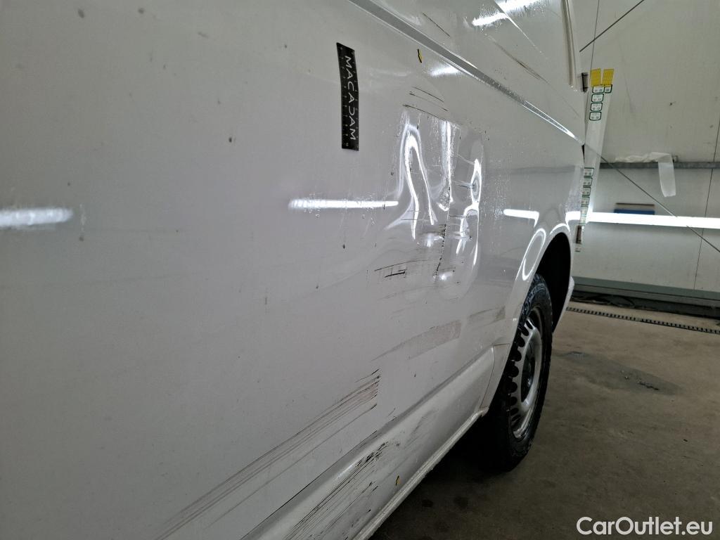  Volkswagen  Transporter VOLKSWAGEN  VU 4p Fourgon 2.0 TDi 110 L2H1 Busi Line Plu #9