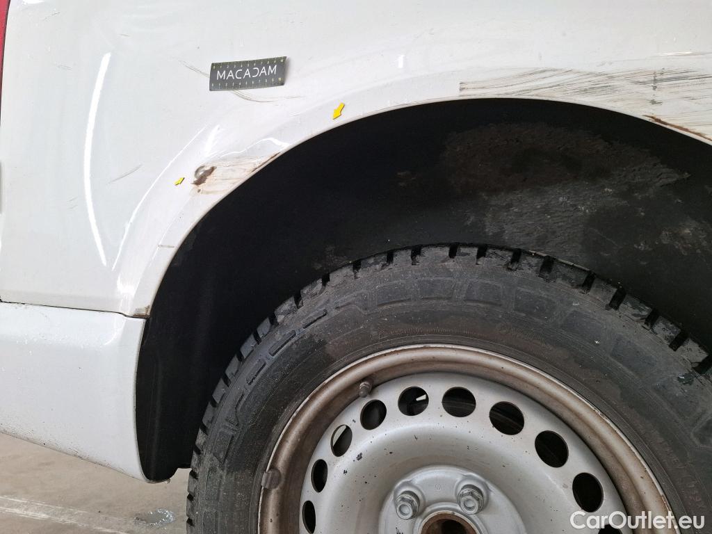  Volkswagen  Transporter VOLKSWAGEN  VU 4p Fourgon 2.0 TDi 110 L2H1 Busi Line Plu #18