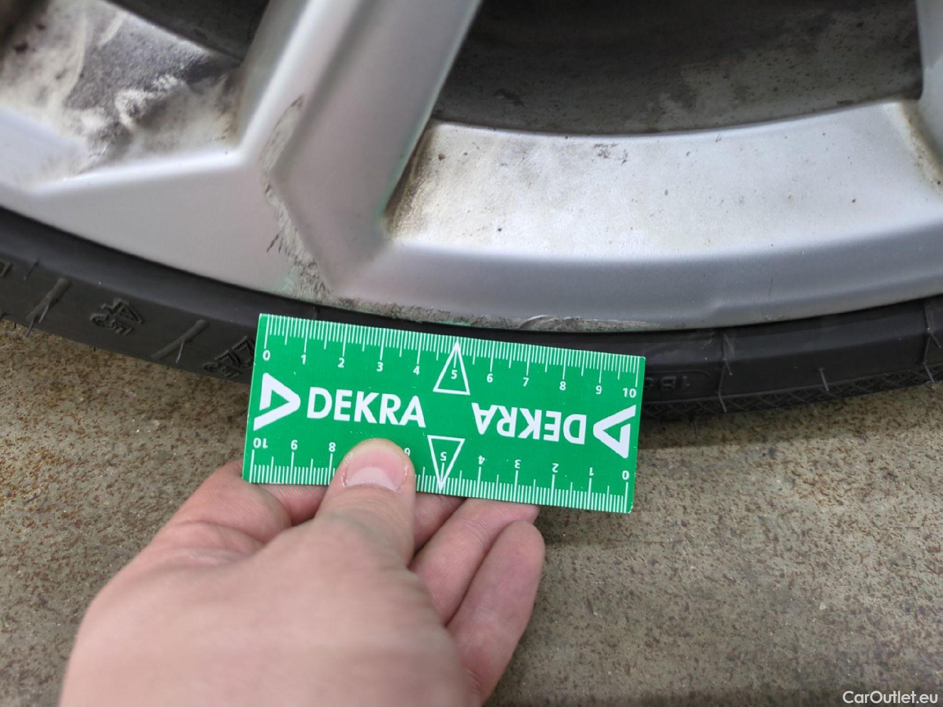  Audi  A3 AUDI  Sportback / 2020 / 5P / Berline 35 TFSI 150 MHEV S Tronic Business Line #9