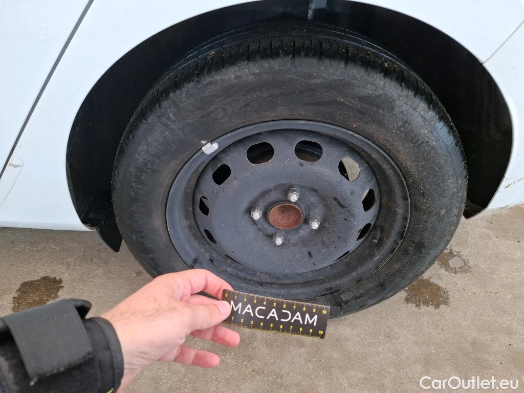  Ford  Fiesta  Cool&Connect 1.1 75CV BVM5 E6dT #31