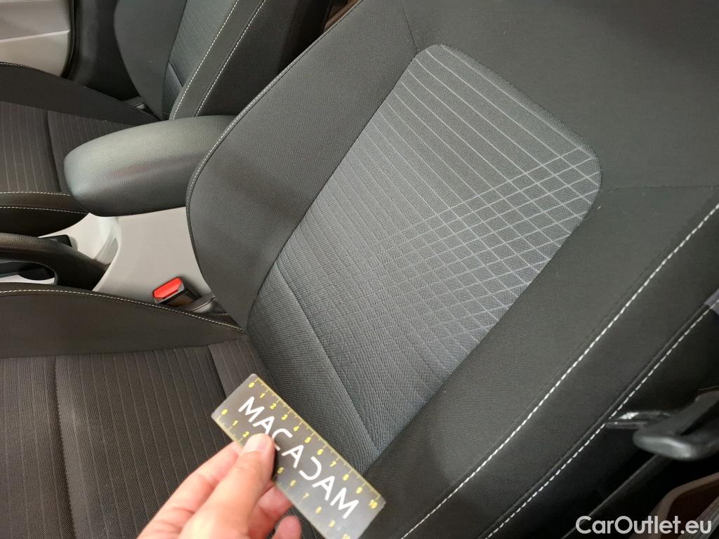  Hyundai  i20  Intuitive 1.2 85CV BVM5 E6d #8