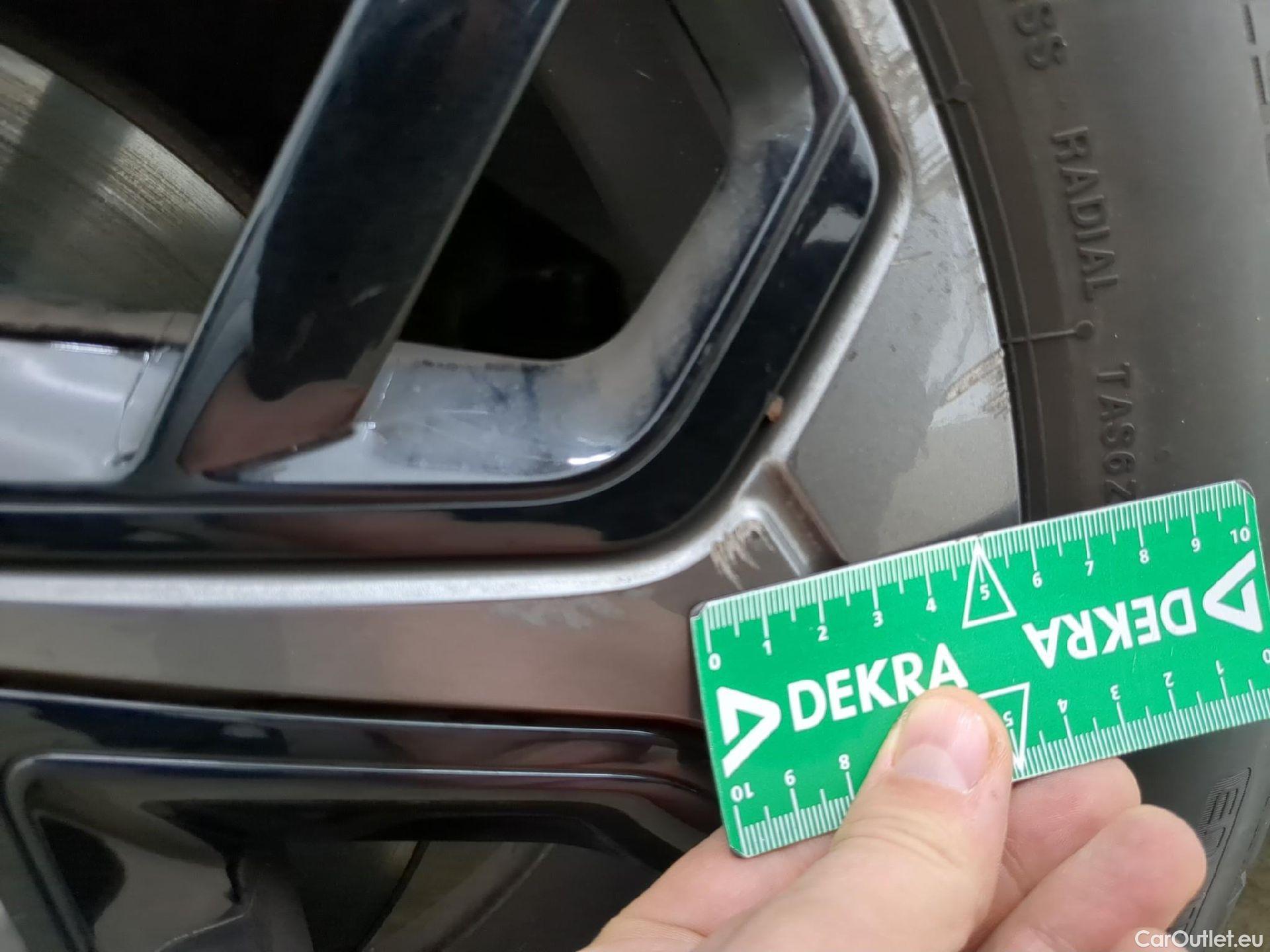  Citroen  C4  X Feel Pack 1.2 PureTech 130CV BVA8 6E #10